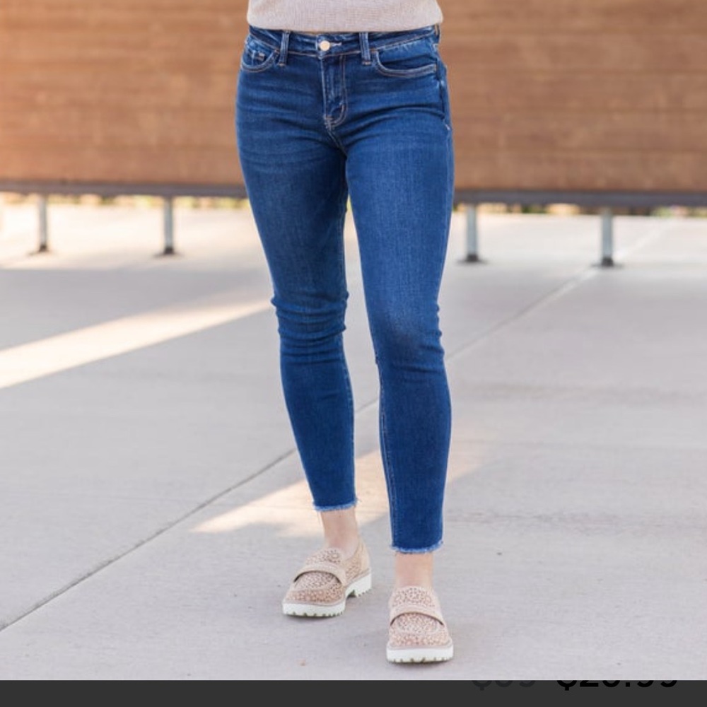 Vervet Mid Rise Capri Crop Denim Jeans